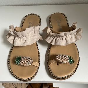 Pineapple sandal